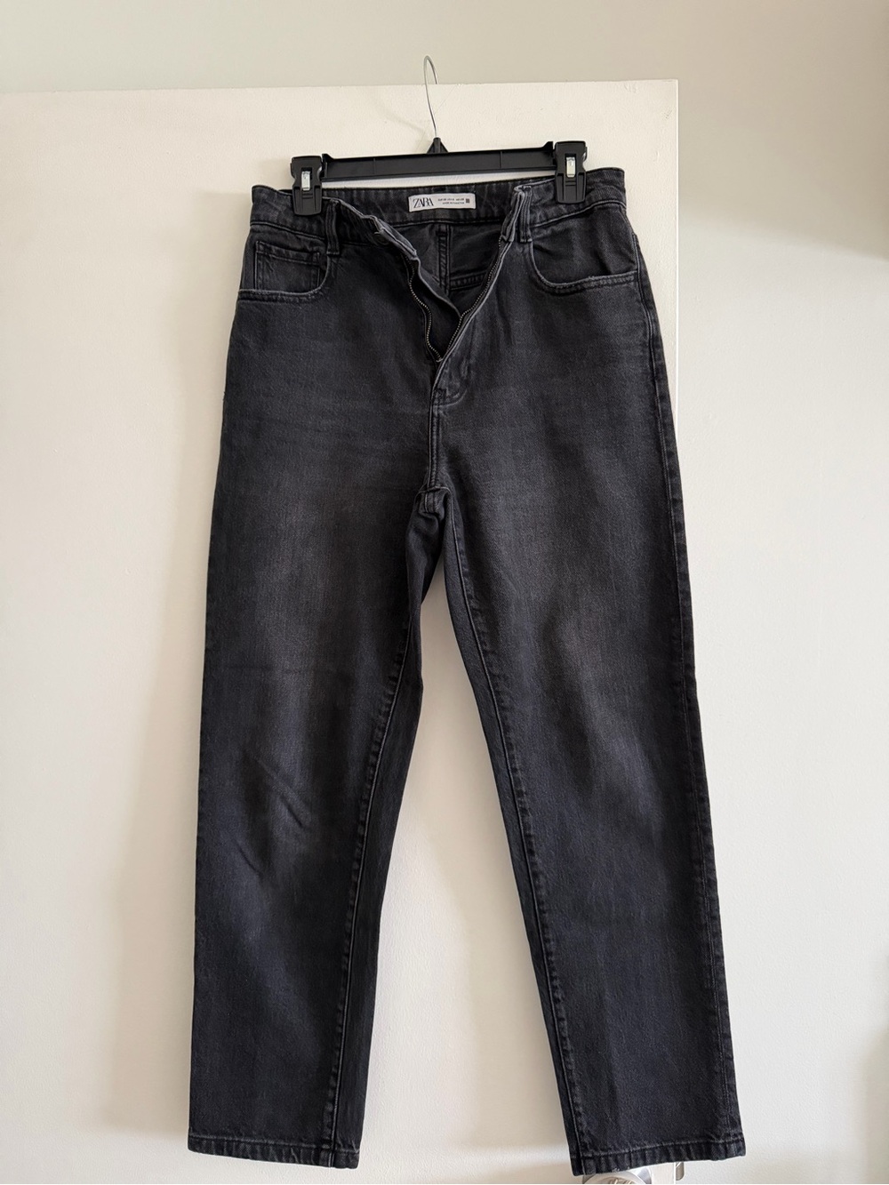 ZARA Charcoal Black Straight-Leg Jeans